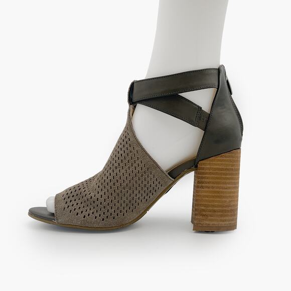 MARC FISHER "Gabie" Block Heel Ankle Strap Sandals (Taupe | Size 8) - Picture 5 of 9